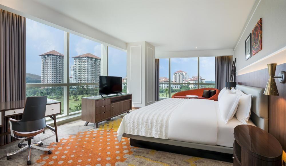 Le Meridien Putrajaya Luaran gambar Deluxe Suite
